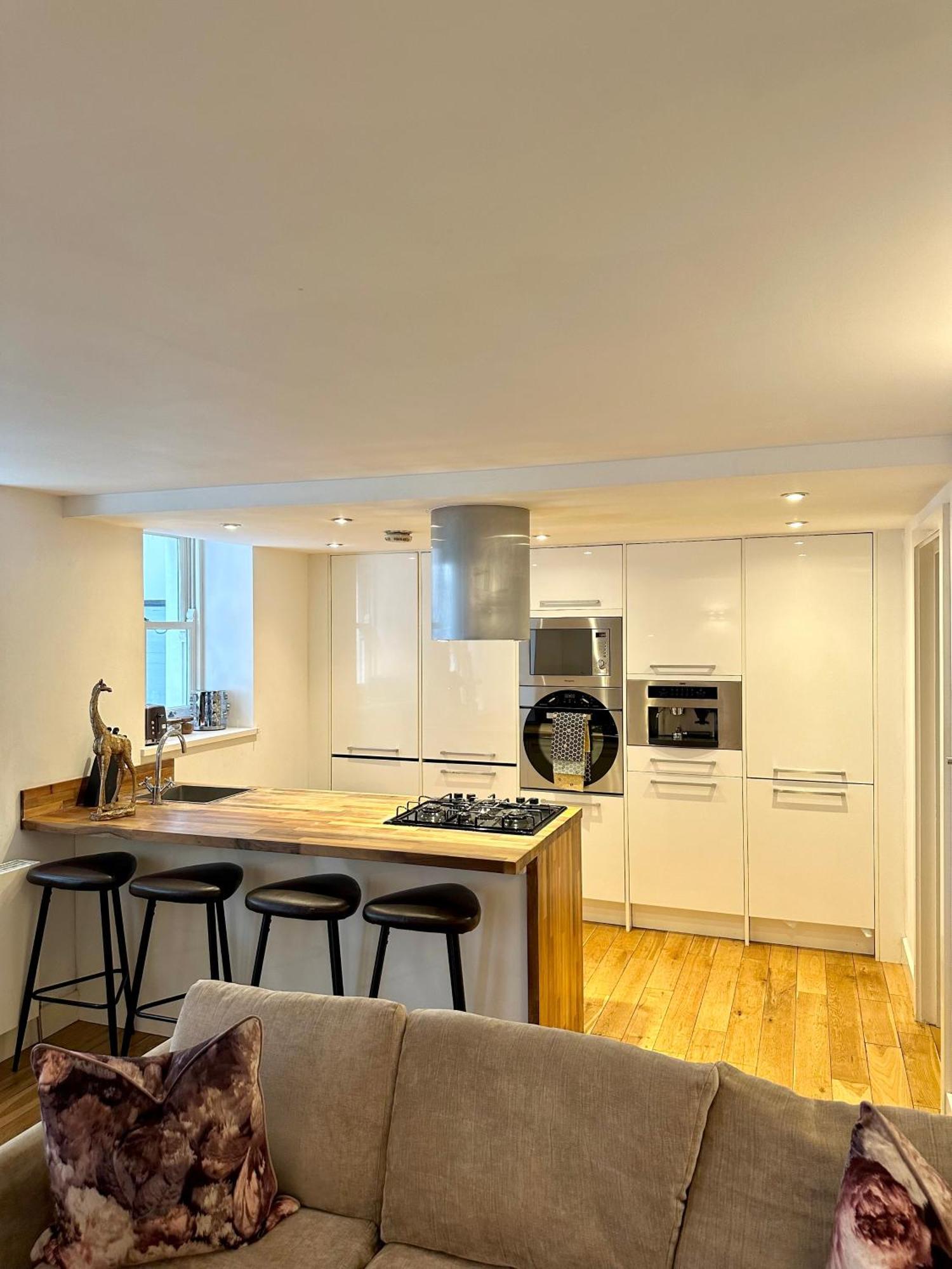 Opulent Oasis In London Apartment Екстериор снимка